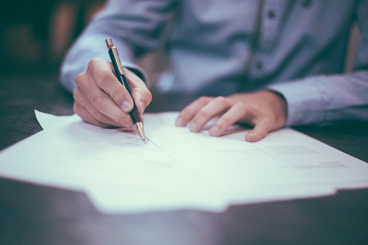 Franchise vs Independent: The due diligence playbook