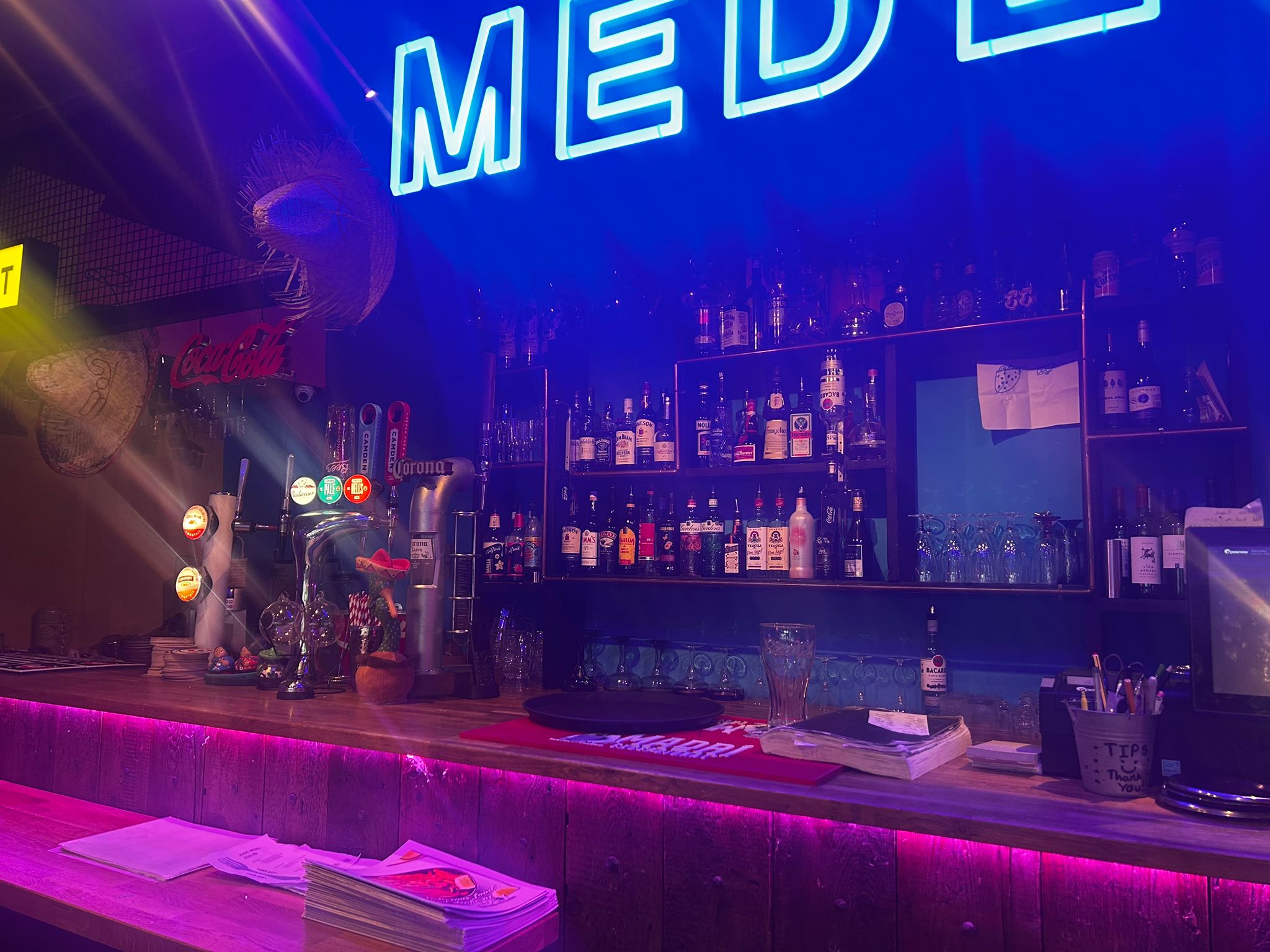 Bar